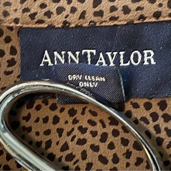 EUC Ann Taylor 100% Silk Dark Brown and Tan Sleeveless Button Down Blouse - Picture 5 of 7